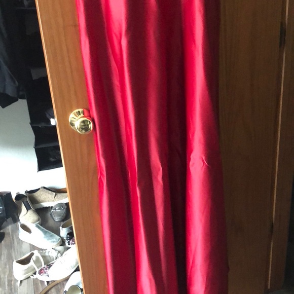 Bridesmaid or Prom Dress - Picture 2 of 4